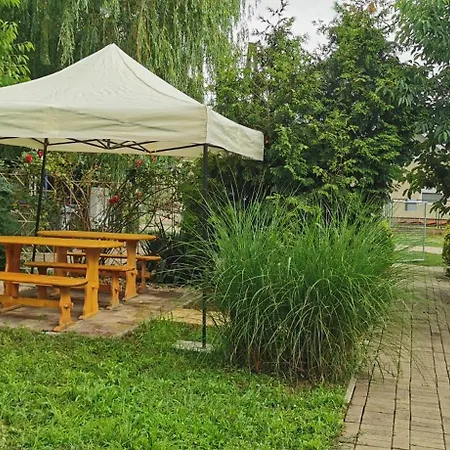 Apartment Rigofeszek Apartmanhaz