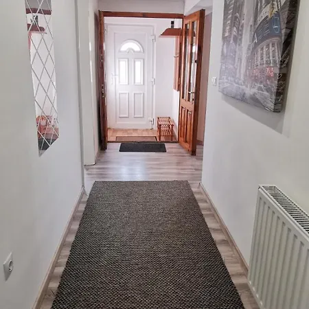 Rigofeszek Apartmanhaz * Gárdony