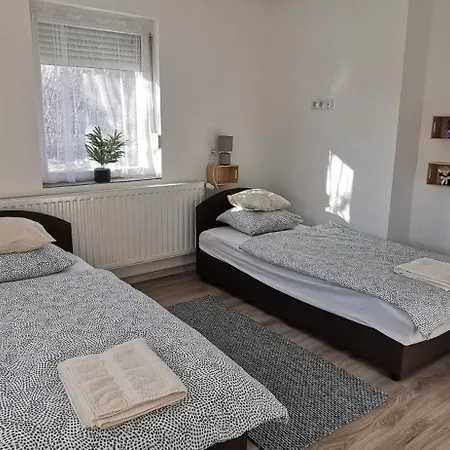 Rigofeszek Apartmanhaz *