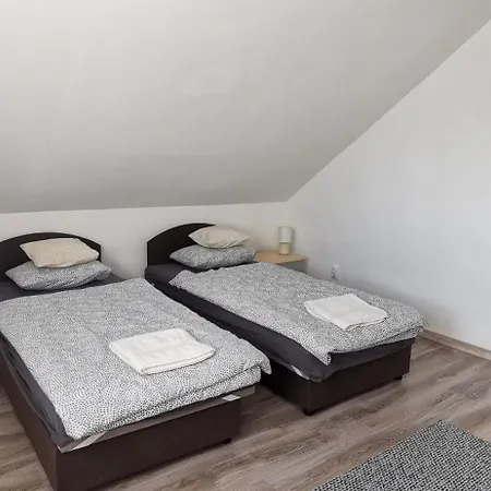 Lejlighed Rigofeszek Apartmanhaz Gárdony