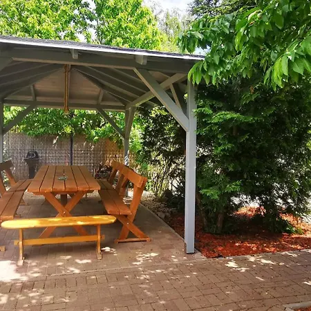 Rigofeszek Apartmanhaz Lejlighed