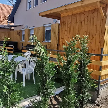 アパート Rigofeszek Apartmanhaz *