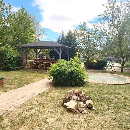Lejlighed Rigofeszek Apartmanhaz *