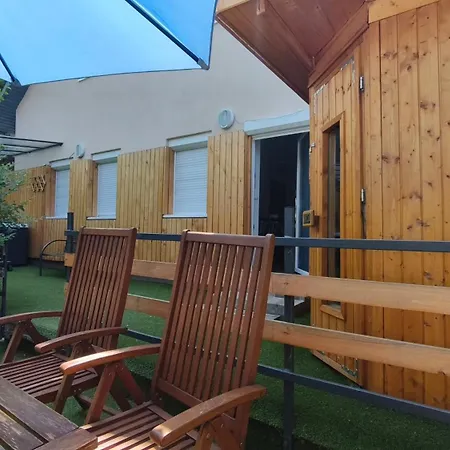 Rigofeszek Apartmanhaz *