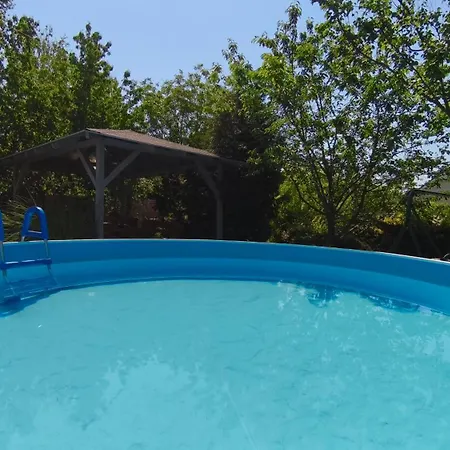 Rigofeszek Apartmanhaz Gárdony
