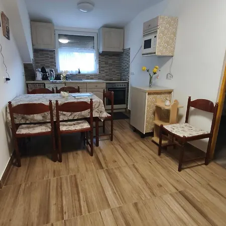Lejlighed Rigofeszek Apartmanhaz Gárdony
