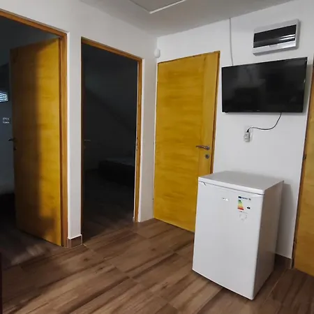 Lejlighed Rigofeszek Apartmanhaz
