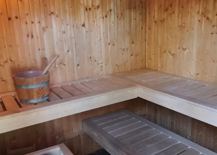 Rigofeszek Apartmanhaz *